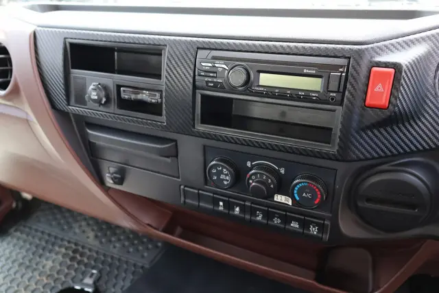 日野 レンジャー 2KG-FC2ABA(2WD)の写真13