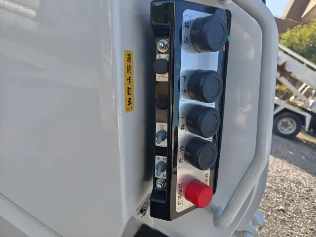 日野 レンジャー 2PG-FC2ABA(2WD)の写真10