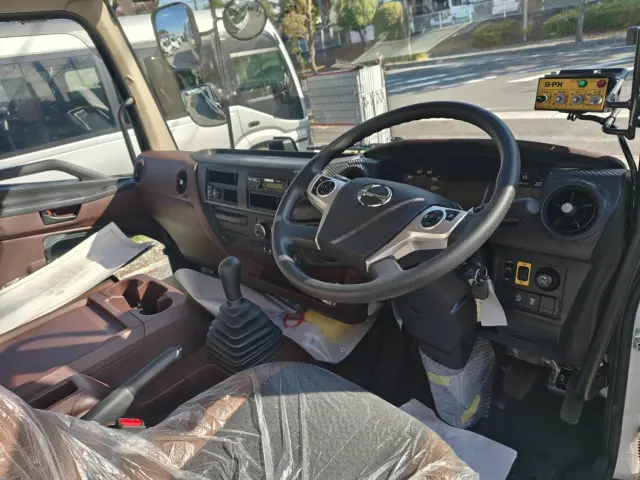 日野 レンジャー 2PG-FC2ABA(2WD)の写真12