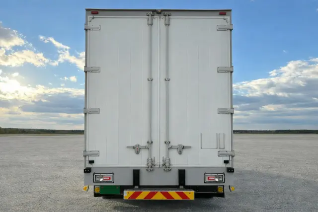 日野 プロフィア 2DG-FW1AHG(8x4)の写真4