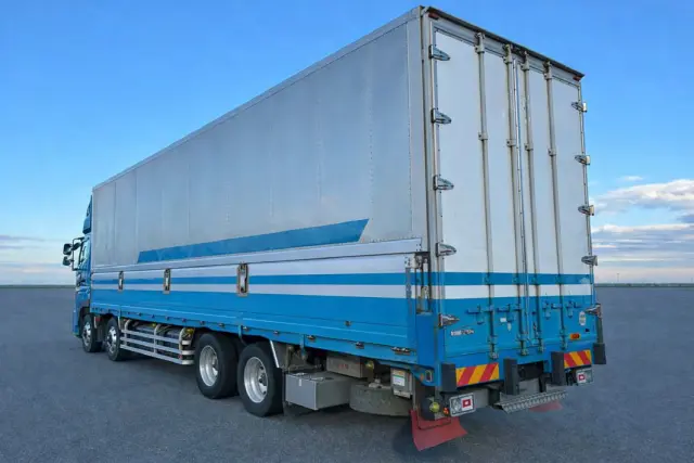 日野 プロフィア 2DG-FW1AHG(8x4)の写真6