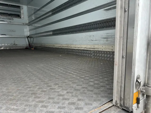 日野 レンジャー TKG-FC9JJAA(2WD)の写真7