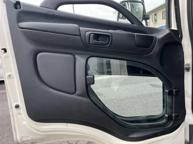 日野 レンジャー TKG-FC9JJAA(2WD)の写真21