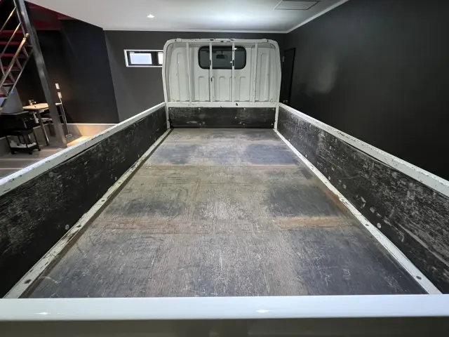 三菱 キャンター TPG-FBA00(2WD)の写真7