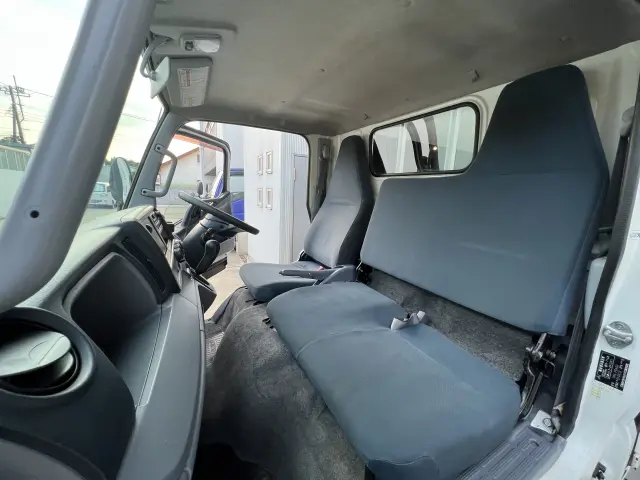三菱 キャンター TPG-FBA00(2WD)の写真11