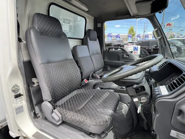 いすゞ エルフ PB-NKR81ANの写真14