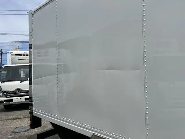 いすゞ エルフ PB-NKR81ANの写真33