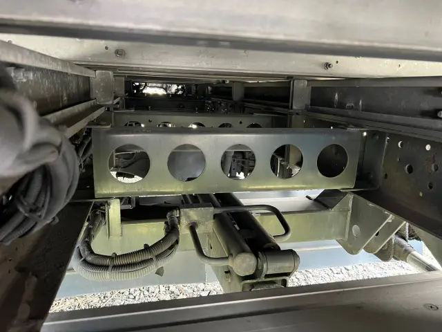 いすゞ エルフ TPG-NPR85ANの写真40