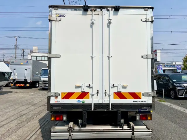 いすゞ エルフ TPG-NPR85AN(2WD)の写真4