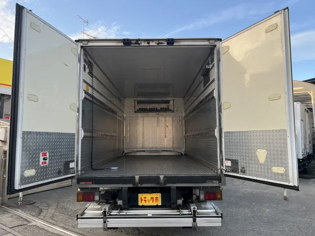 いすゞ エルフ TPG-NPR85AN(2WD)の写真5