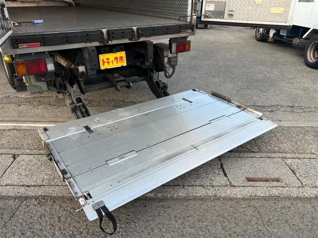 いすゞ エルフ TPG-NPR85AN(2WD)の写真7