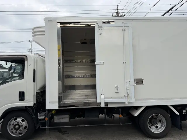 いすゞ エルフ TPG-NPR85AN(2WD)の写真9