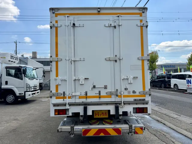 いすゞ エルフ TPG-NPR85AN(2WD)の写真2