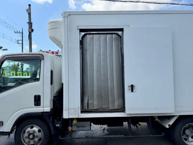 いすゞ エルフ TPG-NPR85AN(2WD)の写真5