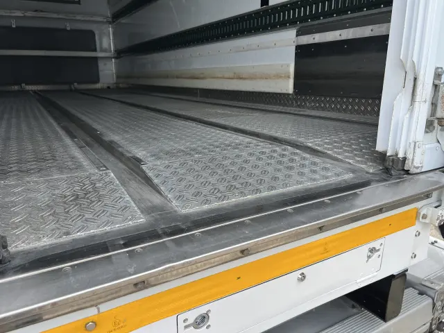 日野 レンジャー TKG-FC9JKAA(2WD)の写真13