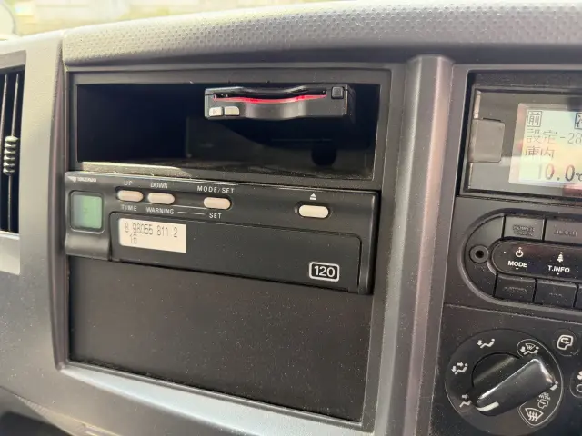 いすゞ エルフ TPG-NPR85AN(2WD)の写真14