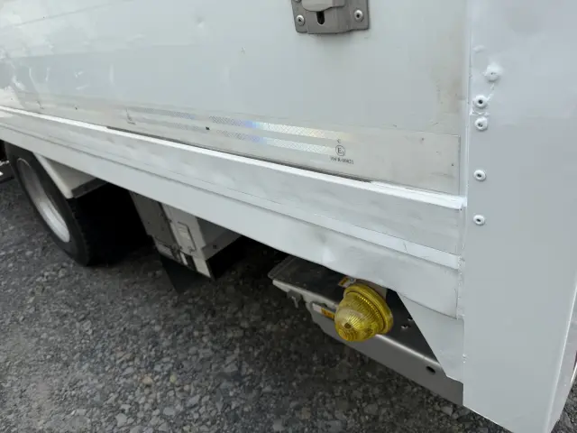 いすゞ エルフ TPG-NPR85AN(2WD)の写真20