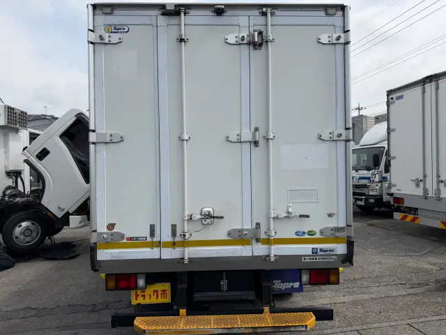 いすゞ エルフ 2RG-NPR88AN(2WD)の写真3