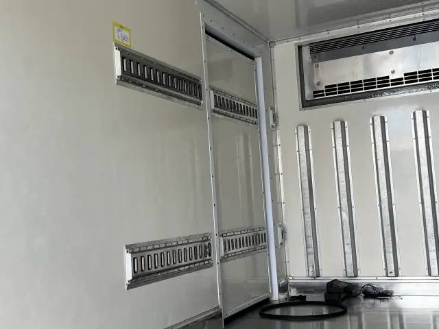 日野 デュトロ TKG-XZC645M(2WD)の写真7