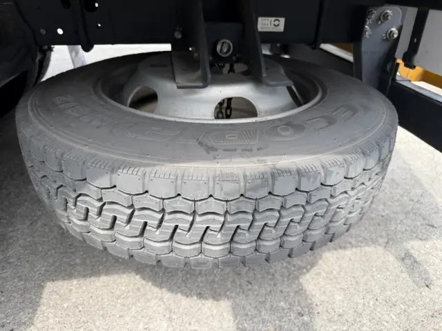 いすゞ エルフ 2RG-NPR88AN(2WD)の写真21