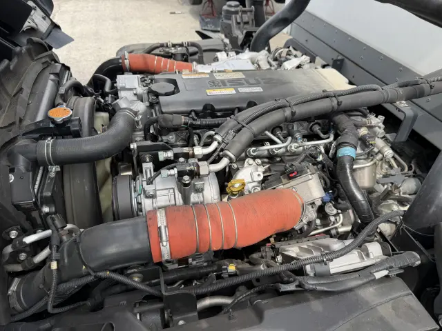 いすゞ エルフ 2RG-NPR88AN(2WD)の写真22