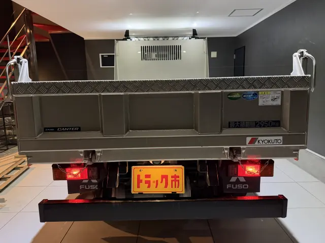 三菱 キャンター 2RG-FBA60(2WD)の写真5