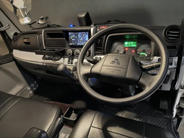 三菱 キャンター 2RG-FBA60(2WD)の写真12