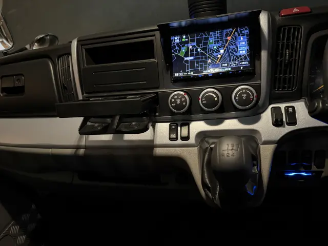 三菱 キャンター 2RG-FBA60(2WD)の写真16