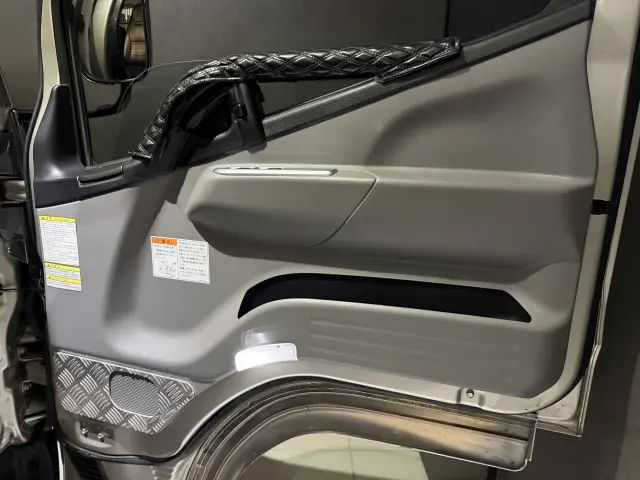 三菱 キャンター 2RG-FBA60(2WD)の写真25