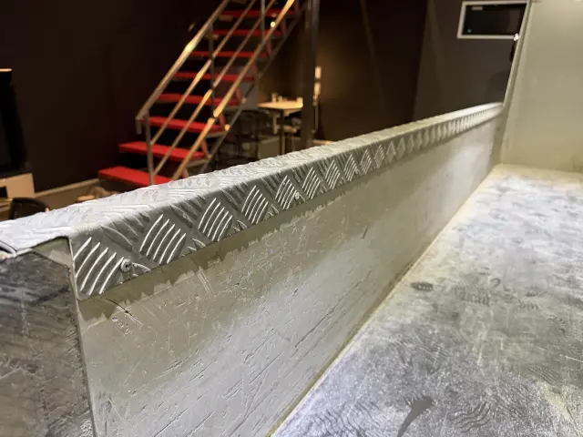 三菱 キャンター 2RG-FBA60(2WD)の写真31