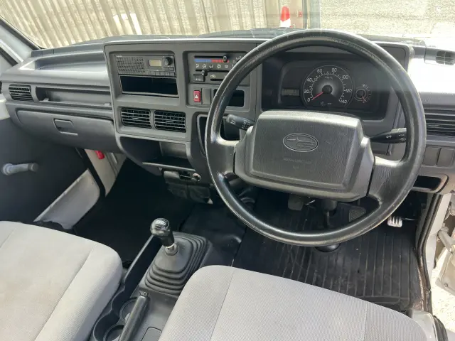 スバル サンバー バン EBD-TV1(2WD)の写真11