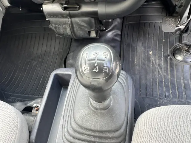 スバル サンバー バン EBD-TV1(2WD)の写真17