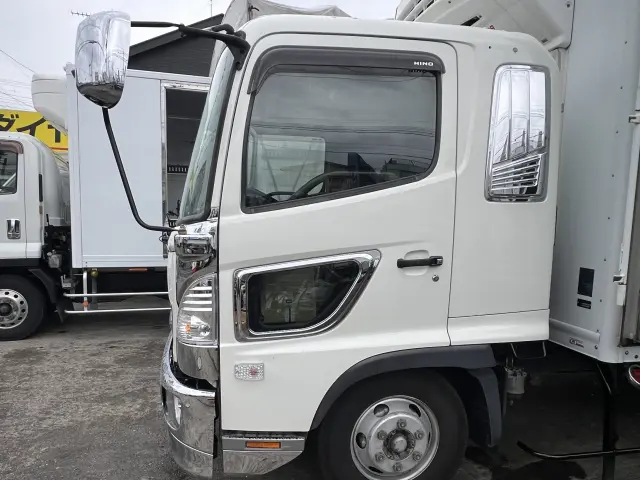 いすゞ フォワード 2PG-FRR90T2(2WD)の写真4