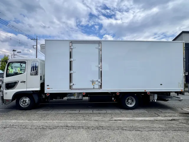 いすゞ フォワード 2PG-FRR90T2(2WD)の写真8
