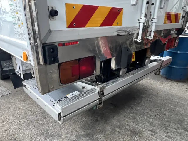 いすゞ フォワード 2PG-FRR90T2(2WD)の写真13