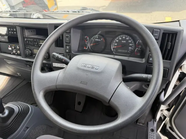 いすゞ フォワード TKG-FRR90T2(2WD)の写真20