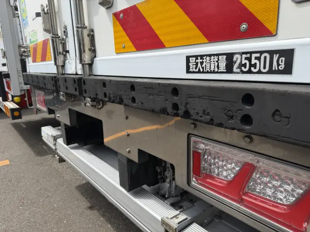 いすゞ フォワード TKG-FRR90T2(2WD)の写真27