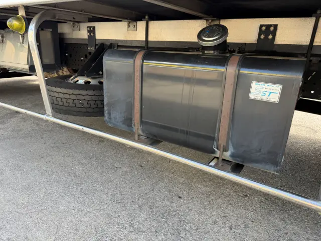 いすゞ フォワード TKG-FRR90T2(2WD)の写真28
