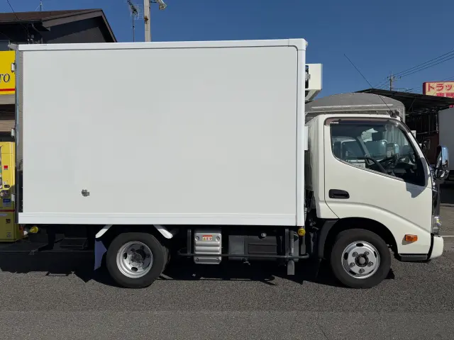 日野 デュトロ 2RG-XZC605M(2WD)の写真5