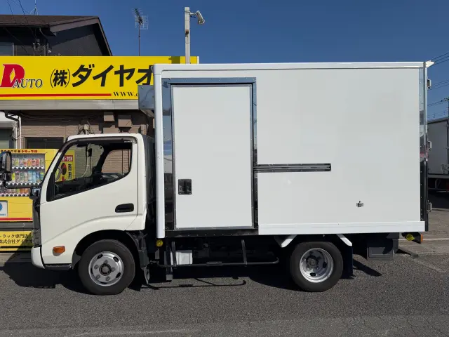 日野 デュトロ 2RG-XZC605M(2WD)の写真6