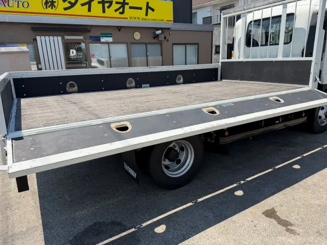いすゞ フォワード 2RG-FRR90S2(2WD)の写真11