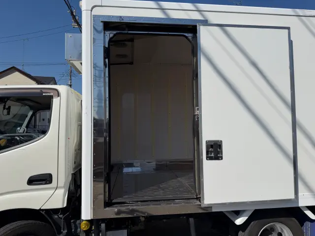 日野 デュトロ 2RG-XZC605M(2WD)の写真12