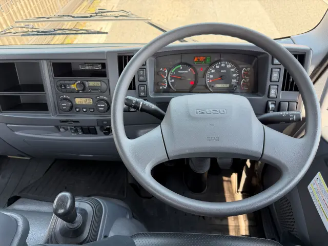 いすゞ フォワード 2RG-FRR90S2(2WD)の写真14