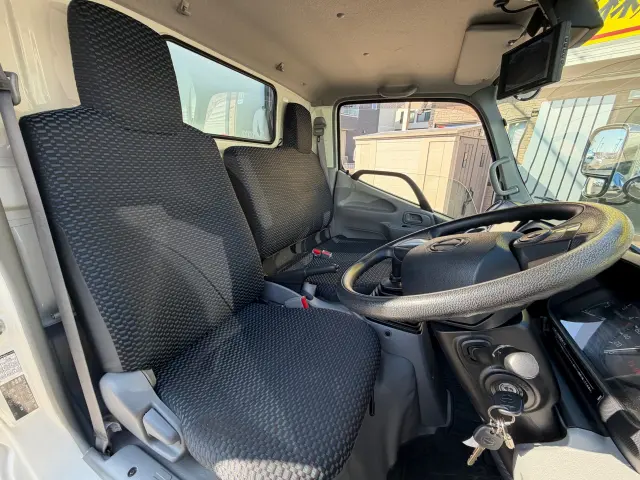 日野 デュトロ 2RG-XZC605M(2WD)の写真15