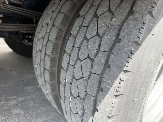 いすゞ エルフ 2RG-NPR88YN(2WD)の写真25