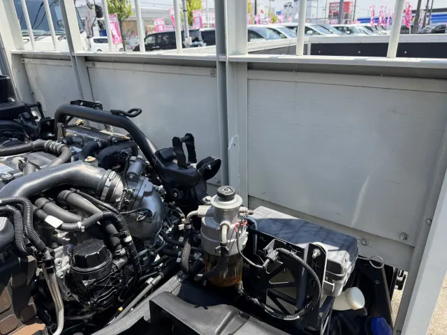 いすゞ フォワード 2RG-FRR90S2(2WD)の写真40