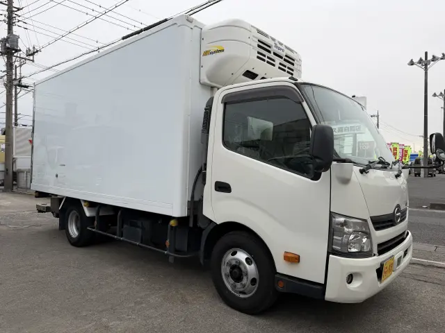 日野 デュトロ TPG-XZU712M(2WD)の写真2