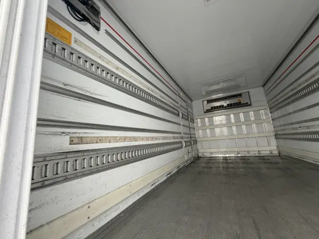 日野 デュトロ TPG-XZU712M(2WD)の写真8