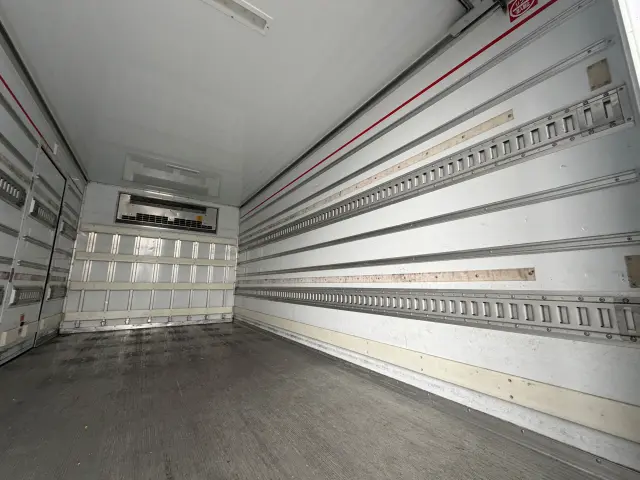 日野 デュトロ TPG-XZU712M(2WD)の写真9