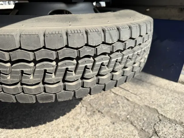 いすゞ エルフ 2RG-NPR88AN(2WD)の写真26